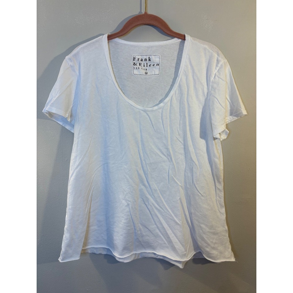Frank & Eileen White Scoop Neck Short Sleeve Tee